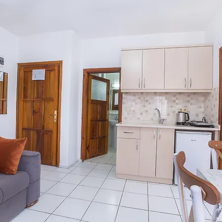 アパートホテル Bayram 4*