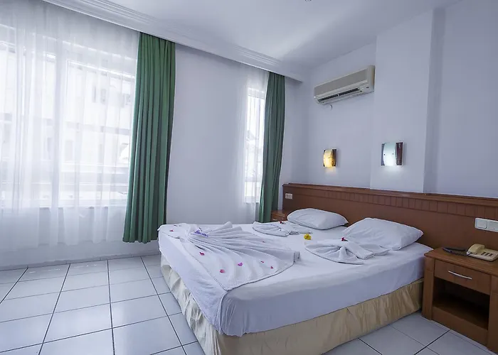 Apartmanhotel Bayram 4*