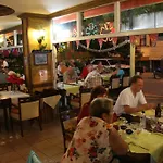 מלון דירות Bayram 4*